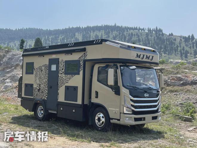 忧配独立厨房内部有大炕和家里一样爱游戏30万级房车天花板！水电无(图11)