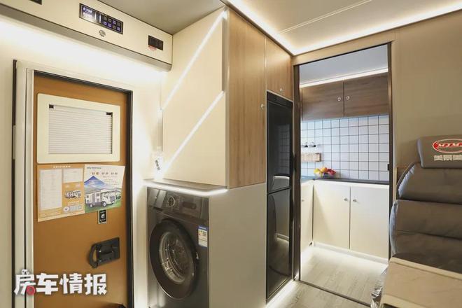 忧配独立厨房内部有大炕和家里一样爱游戏30万级房车天花板！水电无(图13)